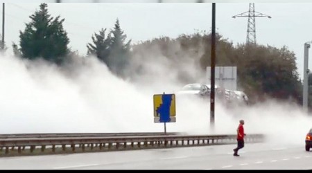 Fabrikadan sızan gazlar trafiği kapattı
