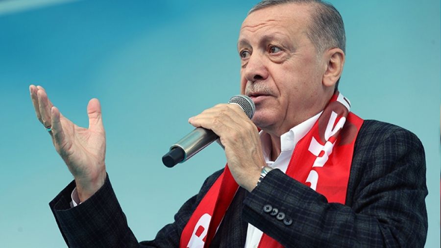 'Faiz her geçen ay inmeye devam edecek'