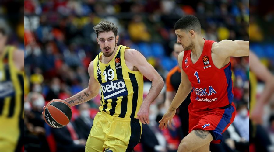 Fenerbah�e seriye k�t� ba�lad� 