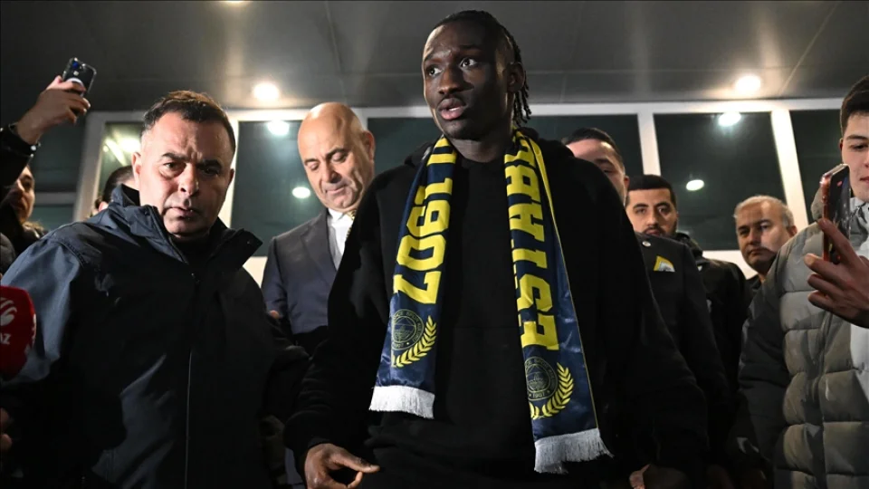 Fenerbah�e'den fla� Sidiki Cherif hamlesi