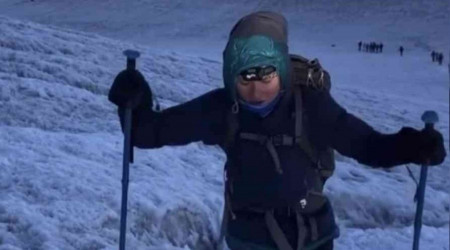 Fransız çift Ağrı Dağı'nın zirvesine ulaştı