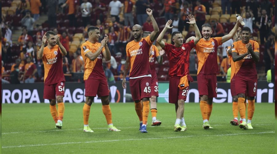 Galatasaray Cengiz'li Marsilya'ya karşı