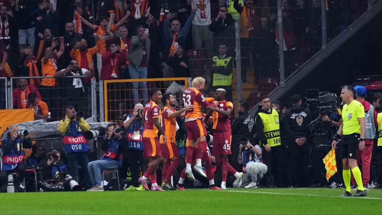Galatasaray'dan  Liverpool karsnda tarihi zafer 