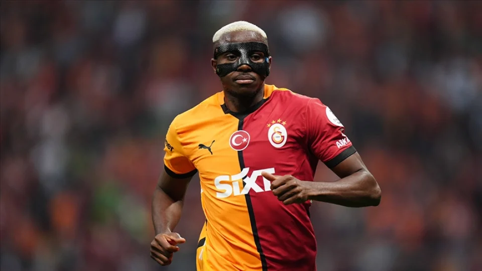 Galatasaray'�n Osimhen program� parmak �s�rtt�