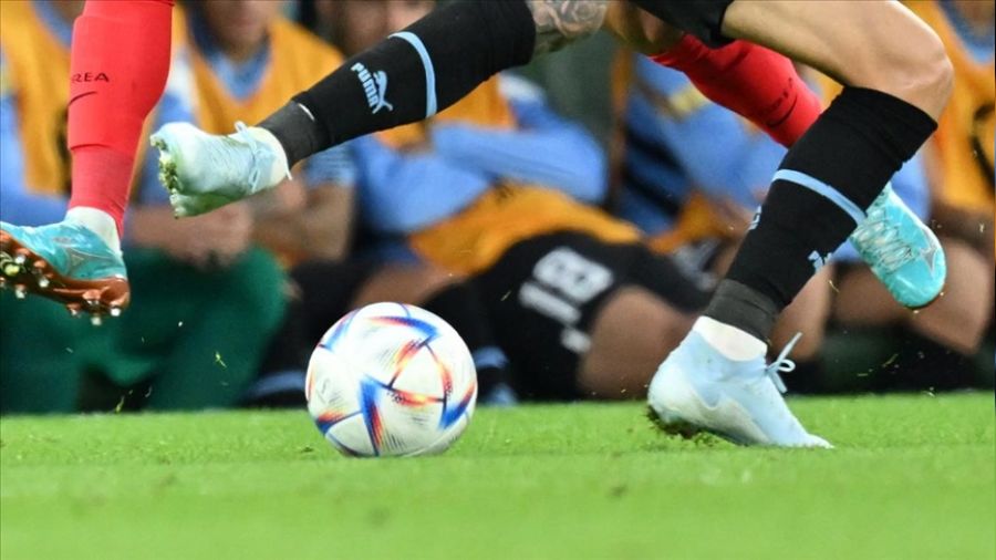 Gana ile Uruguay kritik m�cadelede