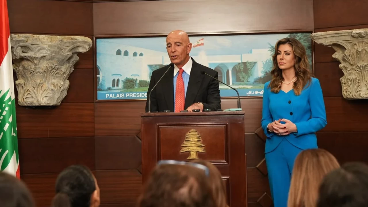 Gazetecilere 'hayvan' diyen ABD'li Barrack'a tepkiler b�y�yor