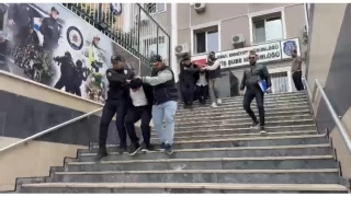 Gaziosmanpaa'da kuyumcuyu darp edip altn ve para aldlar: Kars'ta yakalandlar