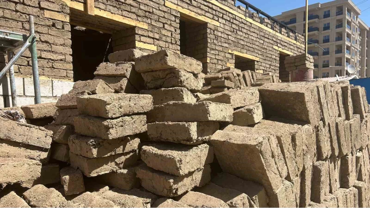 Geleneksel Van mimarisi, kerpi� ile yeniden y�kseliyor