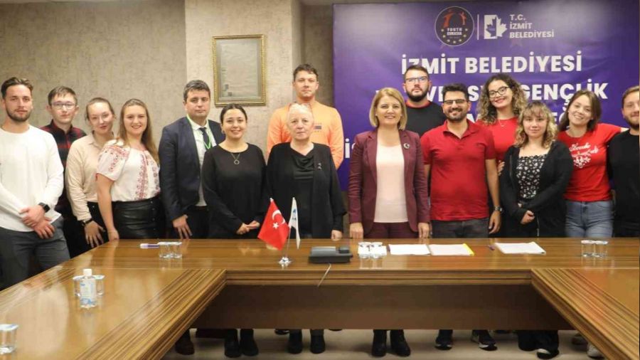 Genlerin yurtdnda eitim almasn kolaylatracak protokol imzaland