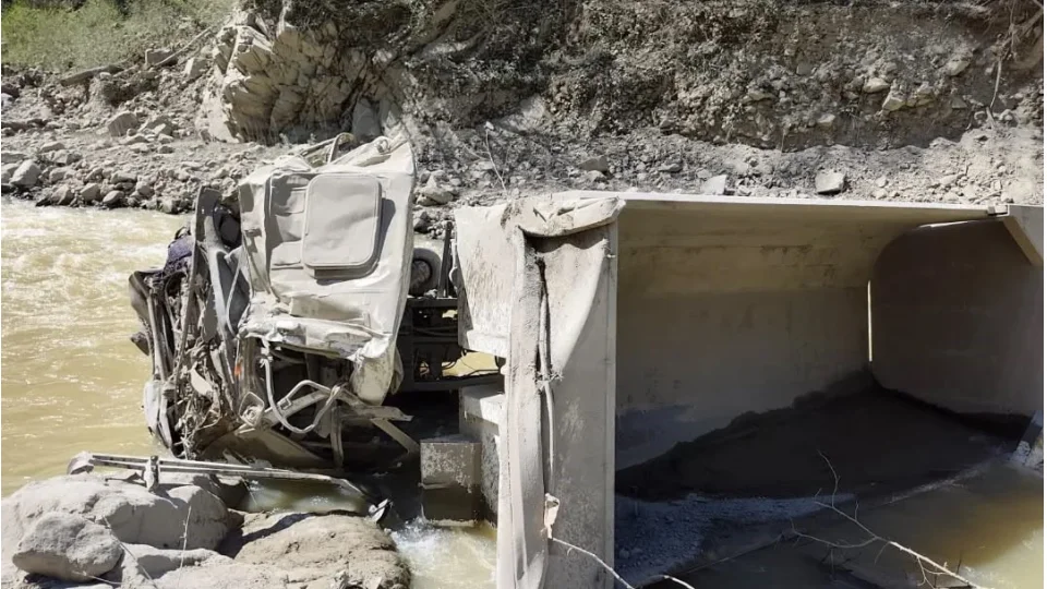 Giresun'da trafik kazalar�: 1 �l�, 6 yaral�