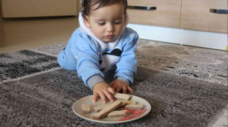 Gofretin içinden kağıtlar çıktı