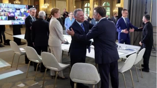 Gnlller Koalisyonu toplants Paris'te balad