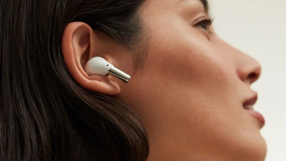 G�nde 8 saatten fazlas� kulaklara zarar verebiliyor