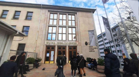 Hakimlik savcılık sınavına girmeye çalışan avukatlara saat şoku