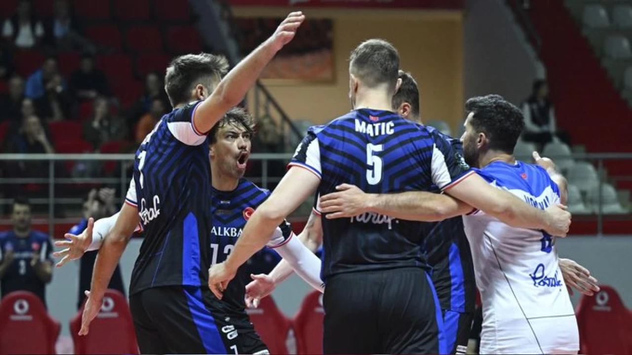Halkbank'a �ek rakip