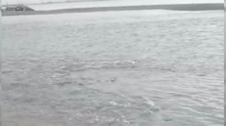 Hatay'da deniz suyu önce çekildi sonra yükseldi