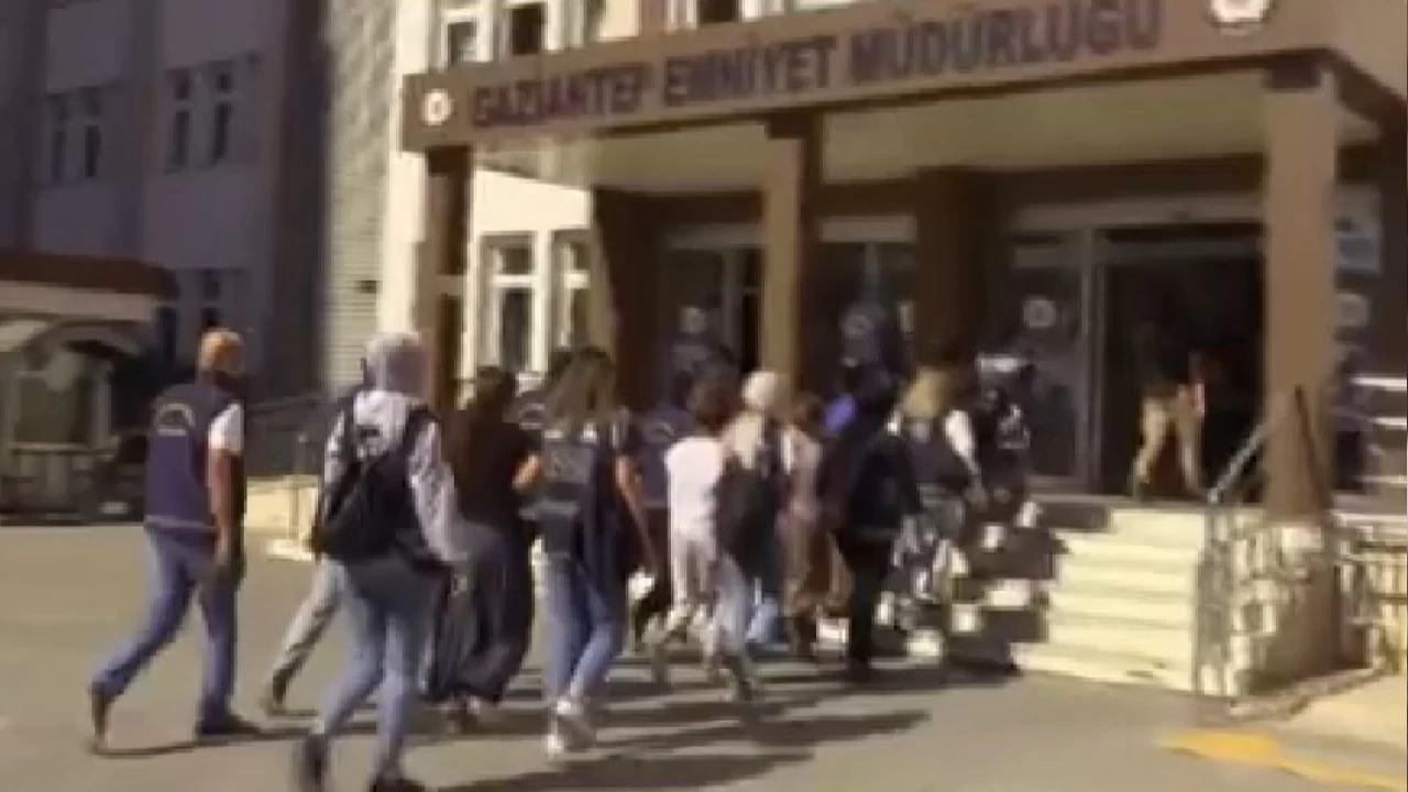 Hırsızlık çetesine operasyon: 22 şahıs tutuklandı
