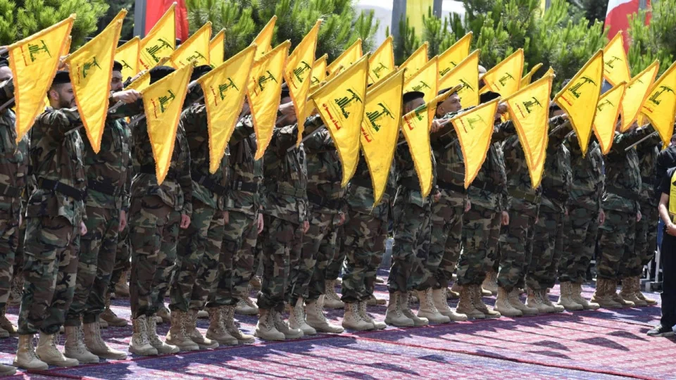 Hizbullah, ABD'nin, kendisini "�ran rejimine ba�l� ter�r �rg�t�" olarak tan�mlamas�na tepki g�sterdi