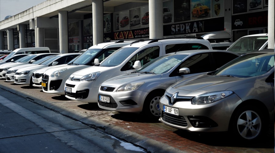   �kinci elde fiyatlar d���yor