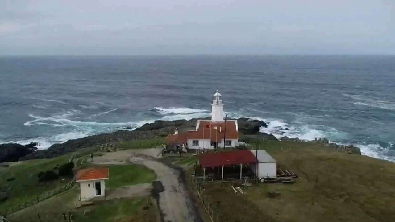 �nceburun Feneri: Karadeniz�in kuzeydeki bek�isi