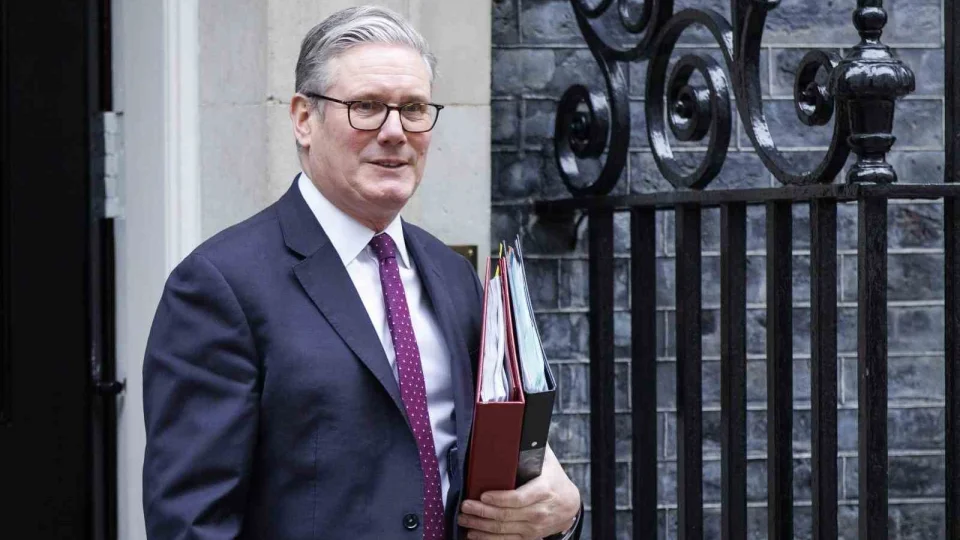 �ngiltere'den, ABD'nin haydutlu�una destek