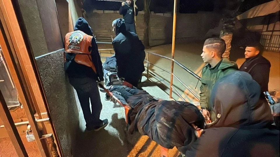 �srail, Gazze'ye sald�rd�: 1'i �ocuk 6 �l�, 4 yaral�