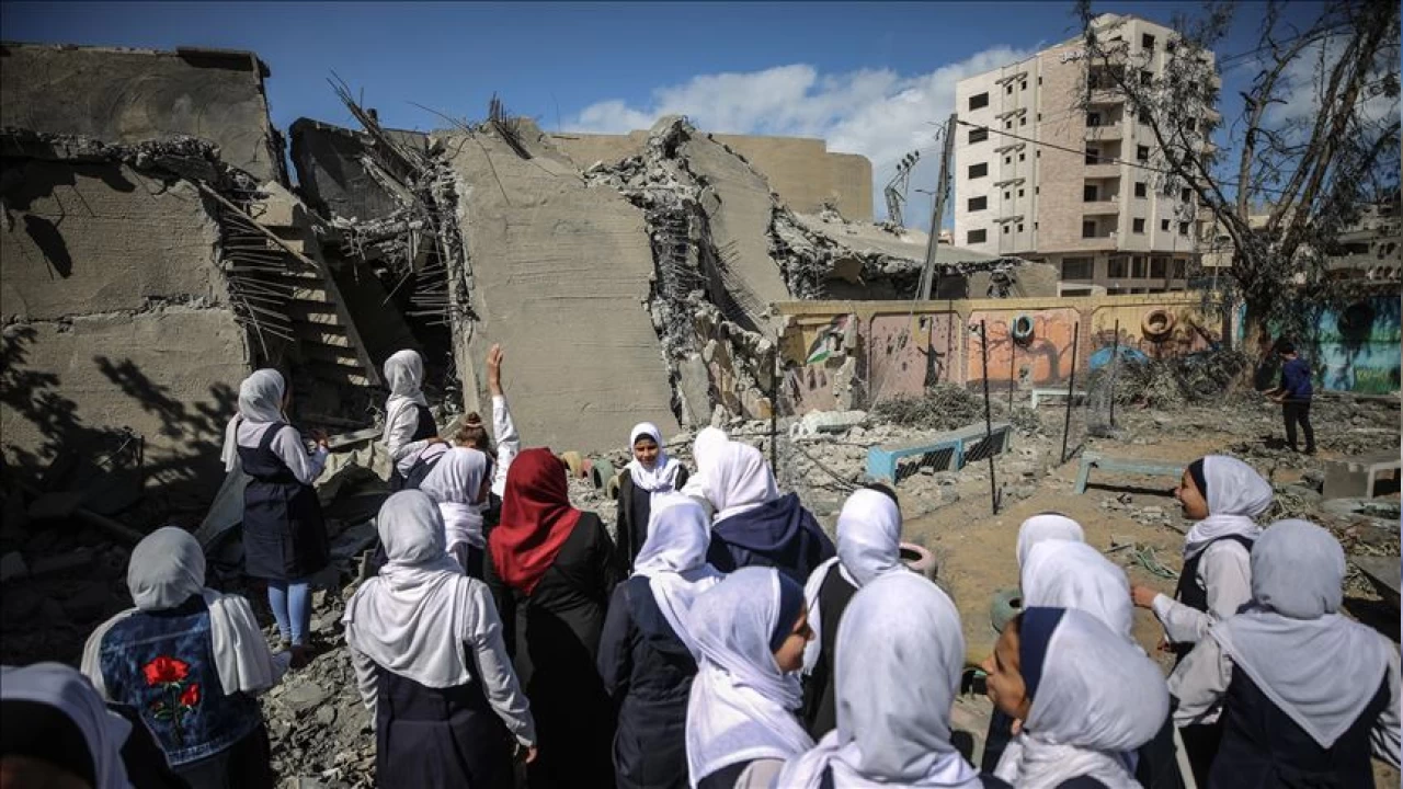 İsrail'in Gazze'de BM okuluna düzenlediği saldırıda 14 kişi öldü