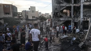 İsrail'in Gazze'nin Han Yunus kentinde son 48 saatte düzenlediği saldırılarda 350 kişi öldü