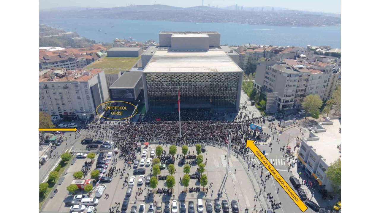 İstanbul Valiliği, "Özgür Özel'in makam aracı kapalı otoparka alınmadı" iddialarını yalanladı