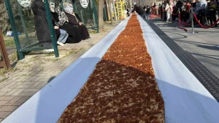 �stanbul'da 63 metrelik dev lahmacun Guinness'e girdi