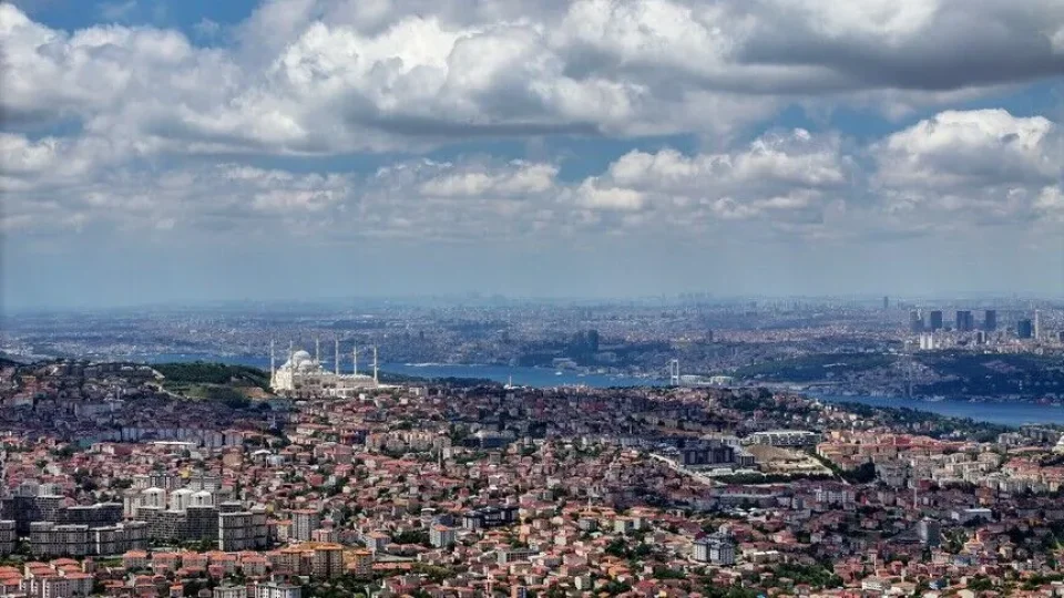 �stanbul'da hava kirlili�i temmuzda ge�en y�la g�re y�zde 7 azald�