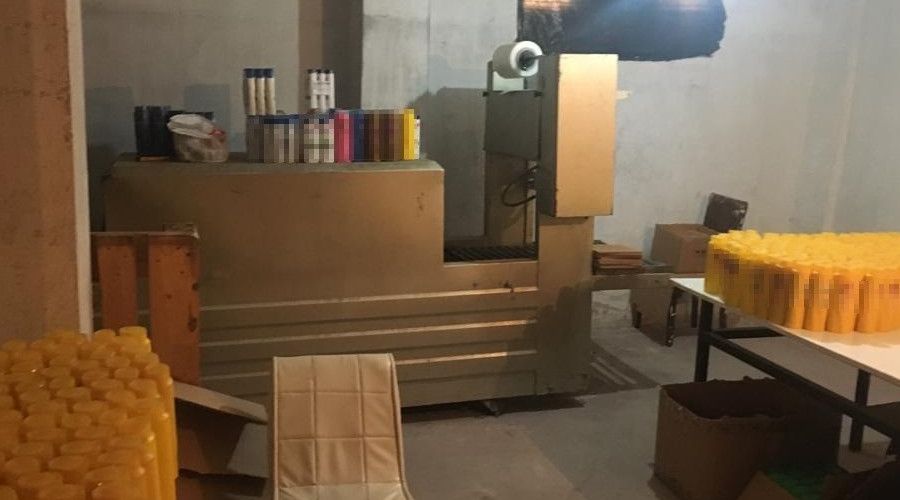 İstanbul'da merdiven altı temizlik imalathanesine baskın
