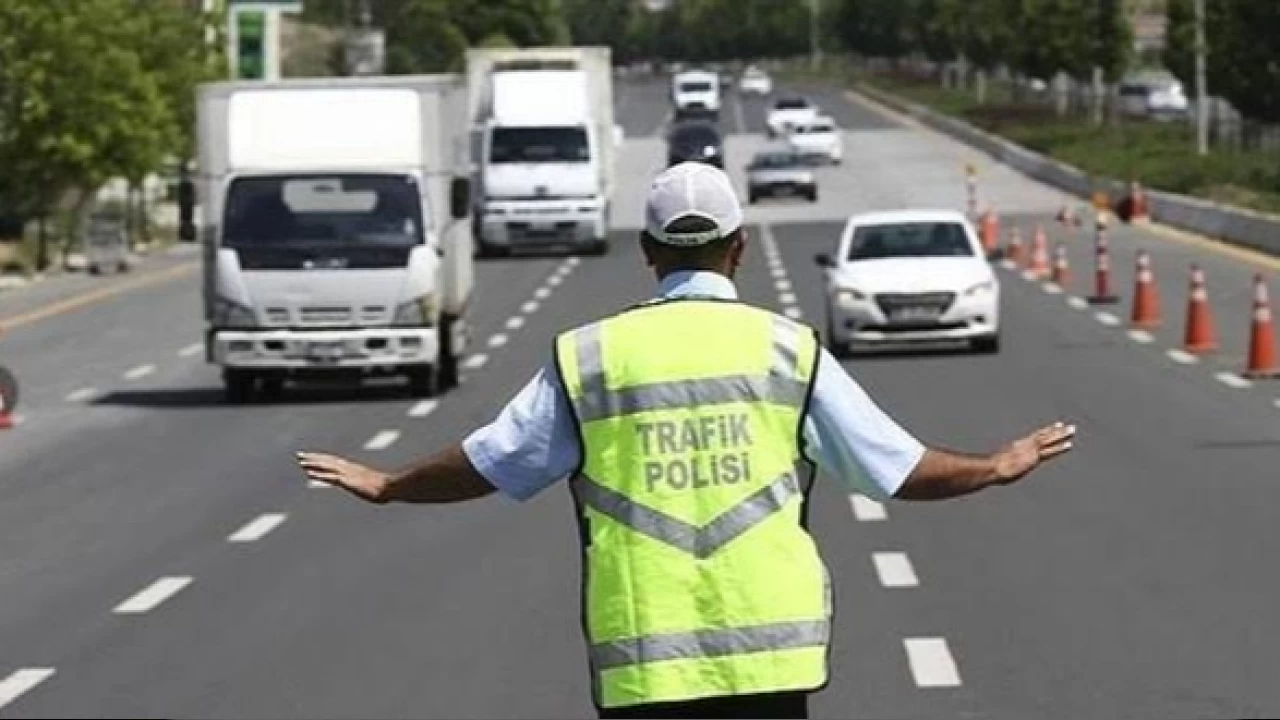 �stanbul'da Pazar g�n� bu yollara dikkat