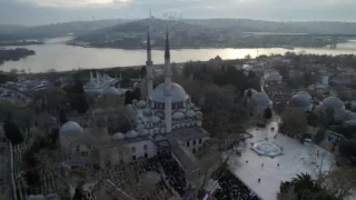 İstanbullular, Peygamber Efendimizin sahabesine koştu