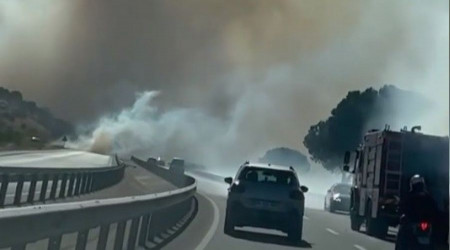 İzmir-Çanakkale kara yolu trafiğe kapandı