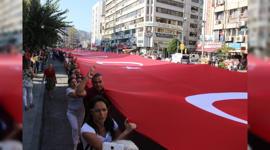 İzmir'de 9 Eylül coşkusu başladı