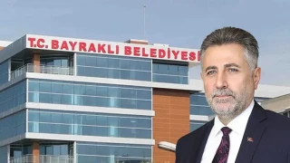 �zmir'de Bayrakl� Belediyesine operasyon