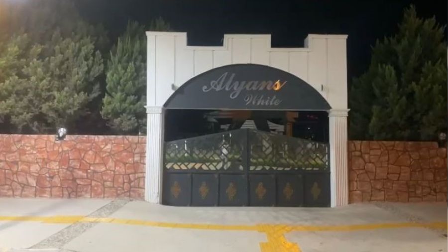İzmir'de düğün salonundaki duvar yıkıldı, 1 çocuk öldü