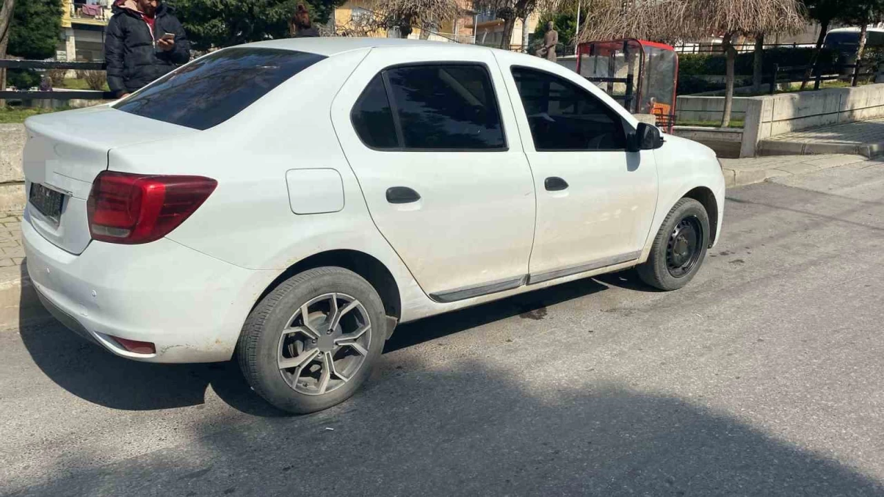 İzmir'de korsan taksi çağırıp gasbeden 3 kişi tutuklandı