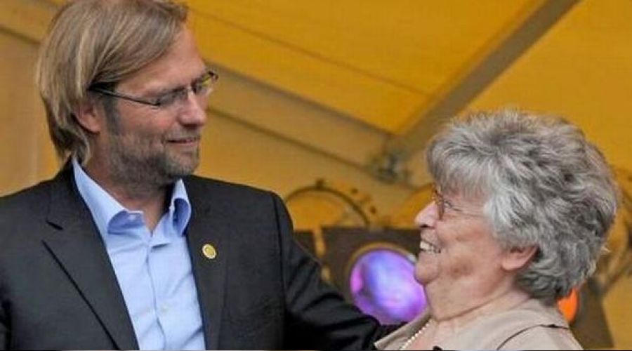 Jrgen Klopp'un annesi Covid-19'dan ld