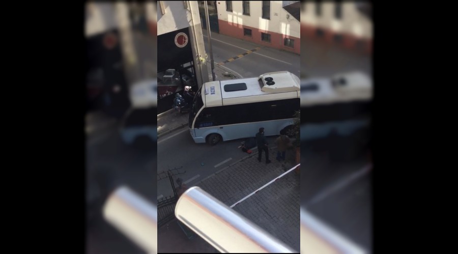 Kad�k�y�de minib�s deh�eti