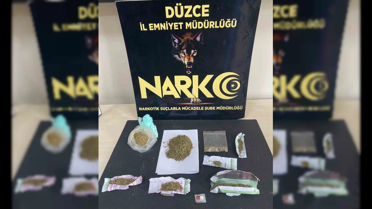 Kadın torbacı gençleri zehirleyecekti, operasyonla yakalandı