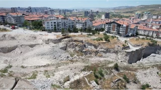 Kanuni Mahallesi'ndeki heyelan riski devam ediyor