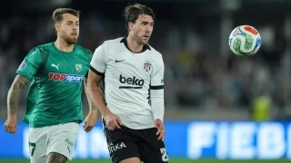 Kara Kartal ilk ma��n ekme�ini yedi