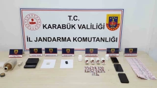 Karabk'te uyuturucu operasyonu: 3 gzalt