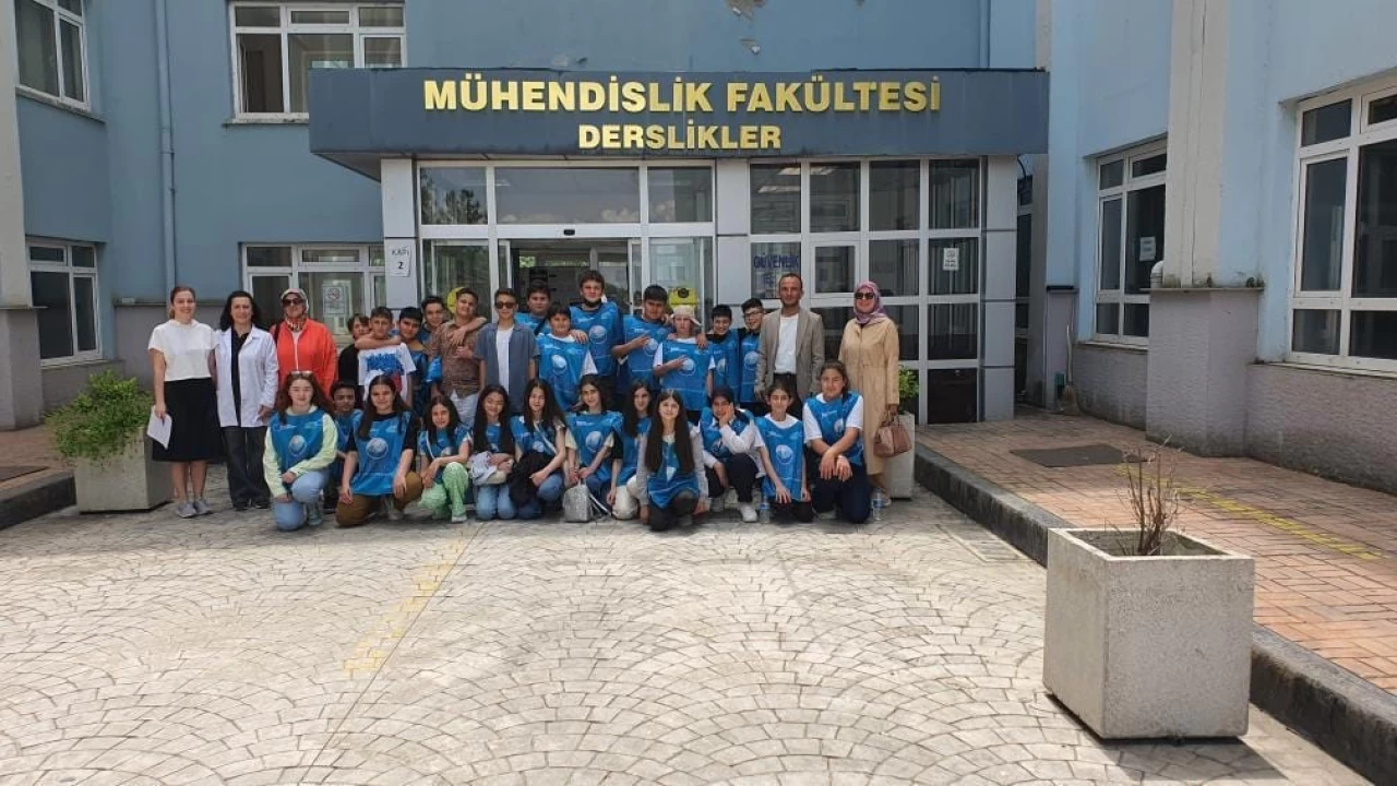 Karadeniz'deki mikroplastik kirlili�i ��rencilerle incelendi