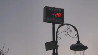 Kars'ta  termometreler eksi 28'i g�sterdi