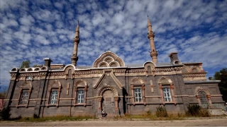 Karstaki tarihi camiler
