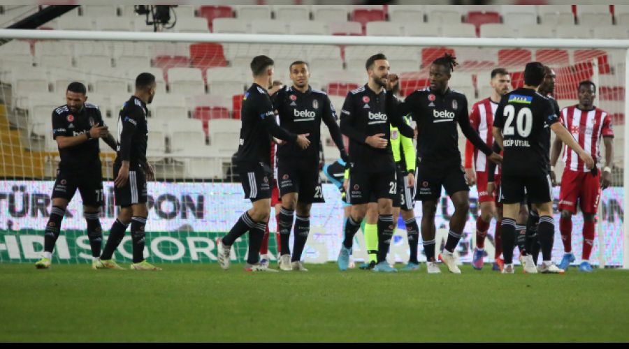 Kartal deplasmandaki üçüncü galibiyetini Sivas'ta aldı