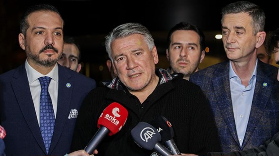 'Kimse bizi yumruklarla yolumuzdan döndüremez'